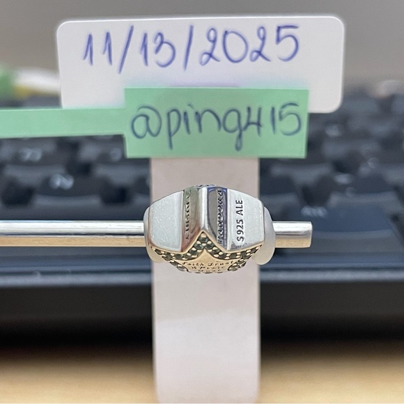 Pandora Disney Tinkerbell star charm - Picture 3 of 13